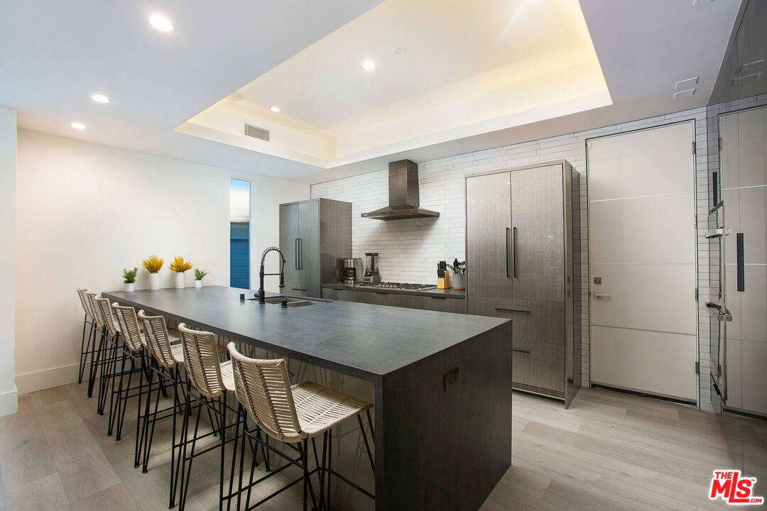 Квартира, 43 м², 2 595 000$ — FAKTOR
